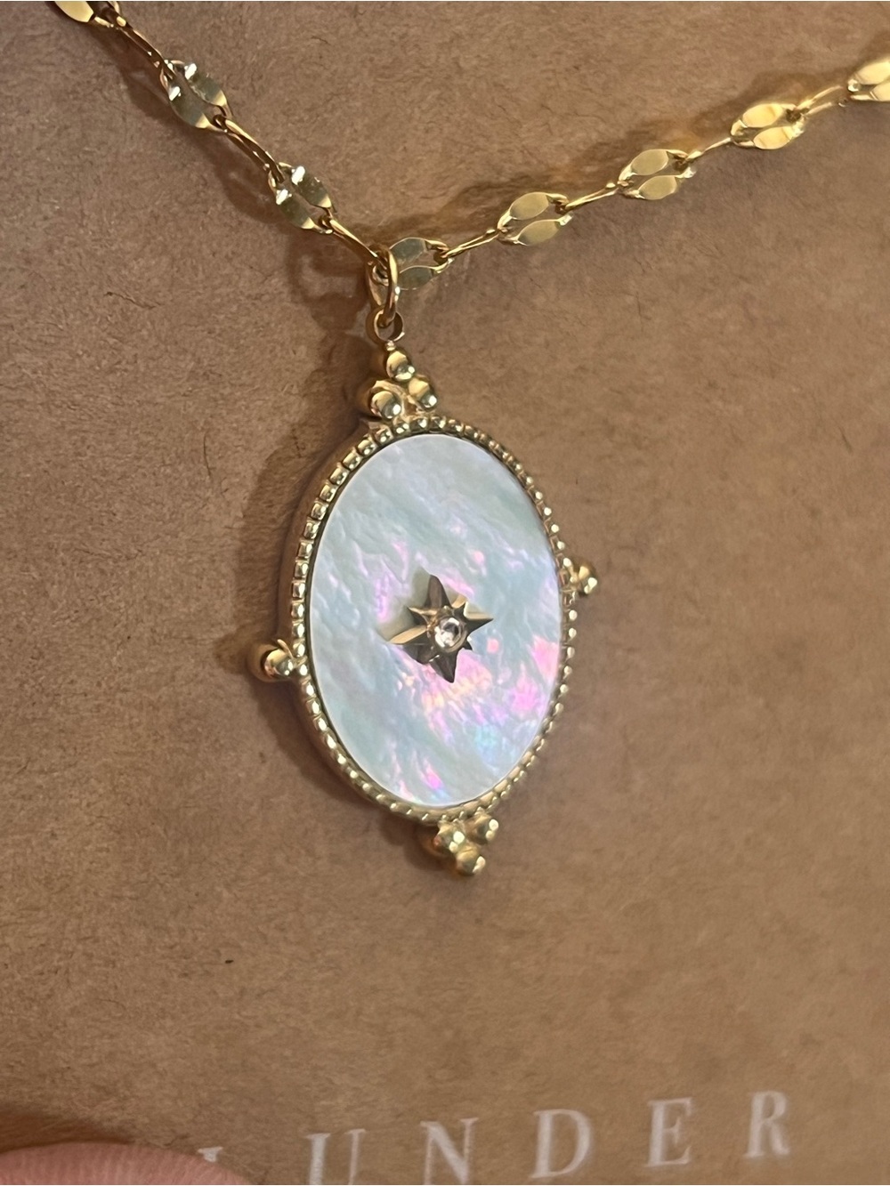 Plunder Mother of Pearl Starburst Pendant Necklace NWT Hypoallergenic - Picture 3 of 7